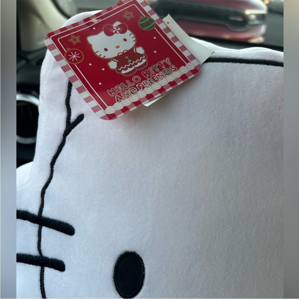 Hello Kitty Snowman Christmas Plush - Picture 3 of 3